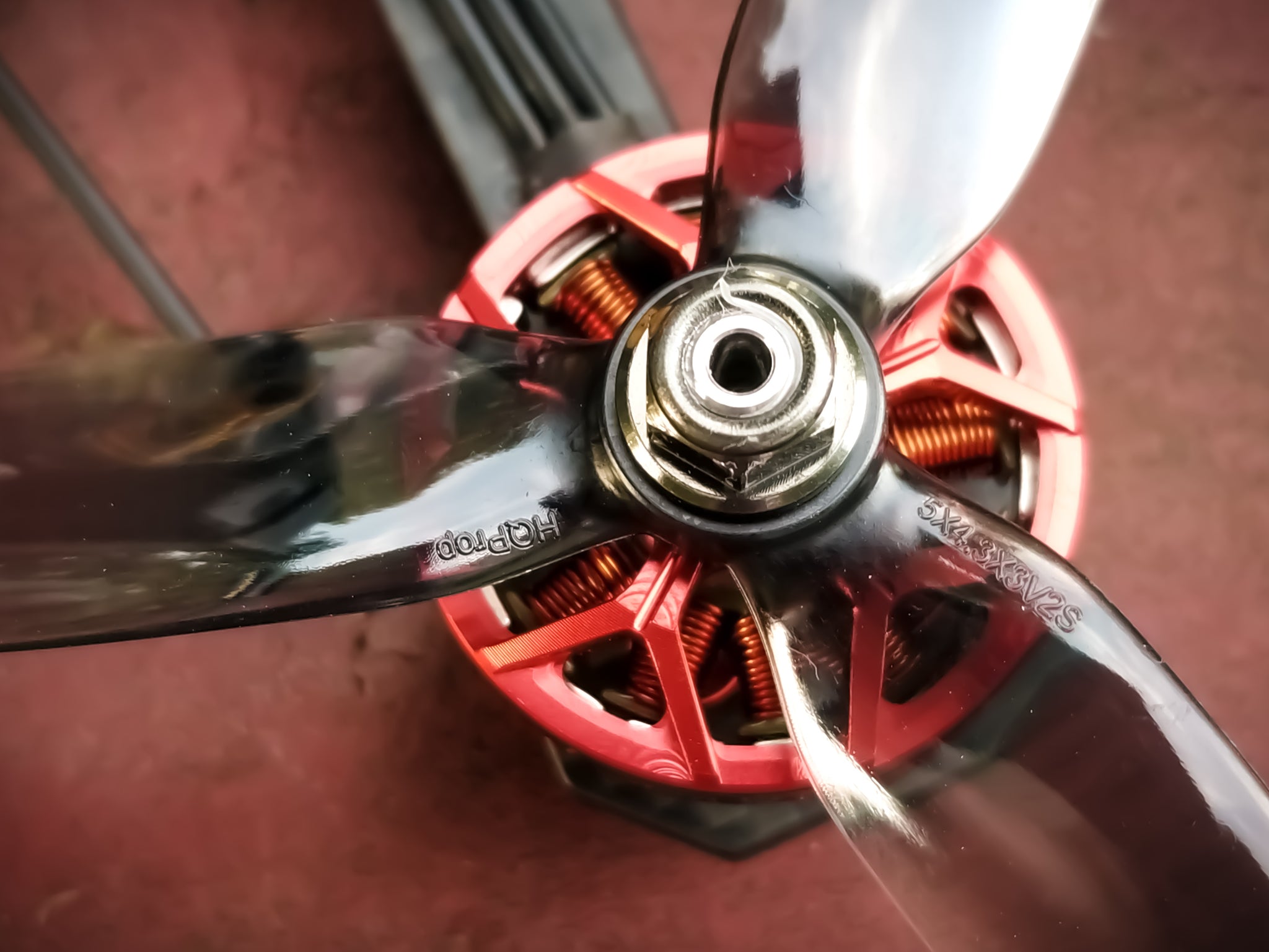 Stan FPV 2604 Pro Motor - (1690kv / 2410kv) - for 5mm Shaft Props